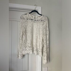 WAYF white crochet long sleeve size medium